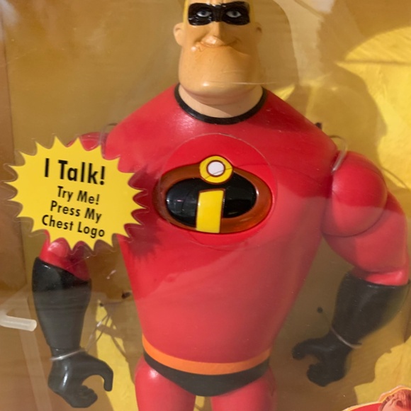 Incredibles NEW Mr Incredible Talking Action Figure - Picture 2 of 8